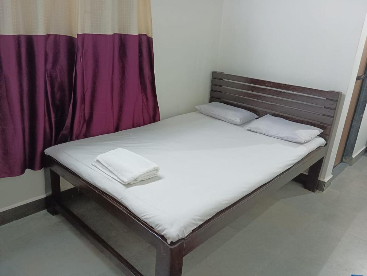 Mhatre Mani Homestay *